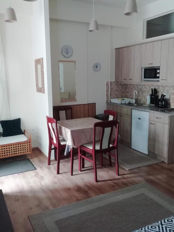 Cehmesterek Apartman 埃格尔 外观 照片