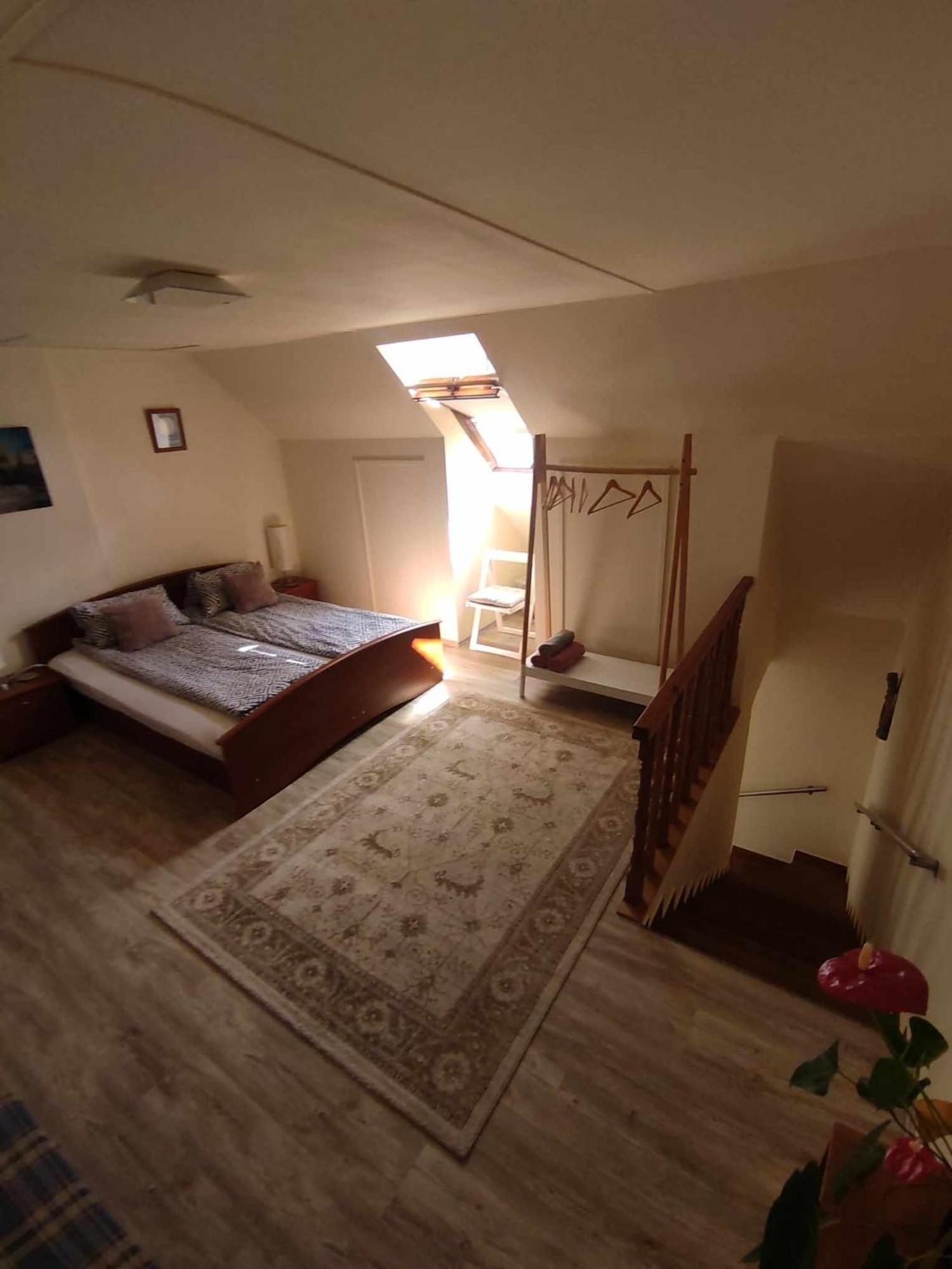 Cehmesterek Apartman 埃格尔 外观 照片