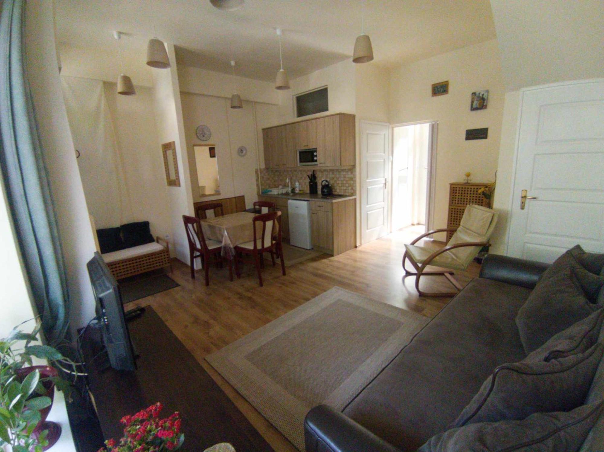 Cehmesterek Apartman 埃格尔 外观 照片