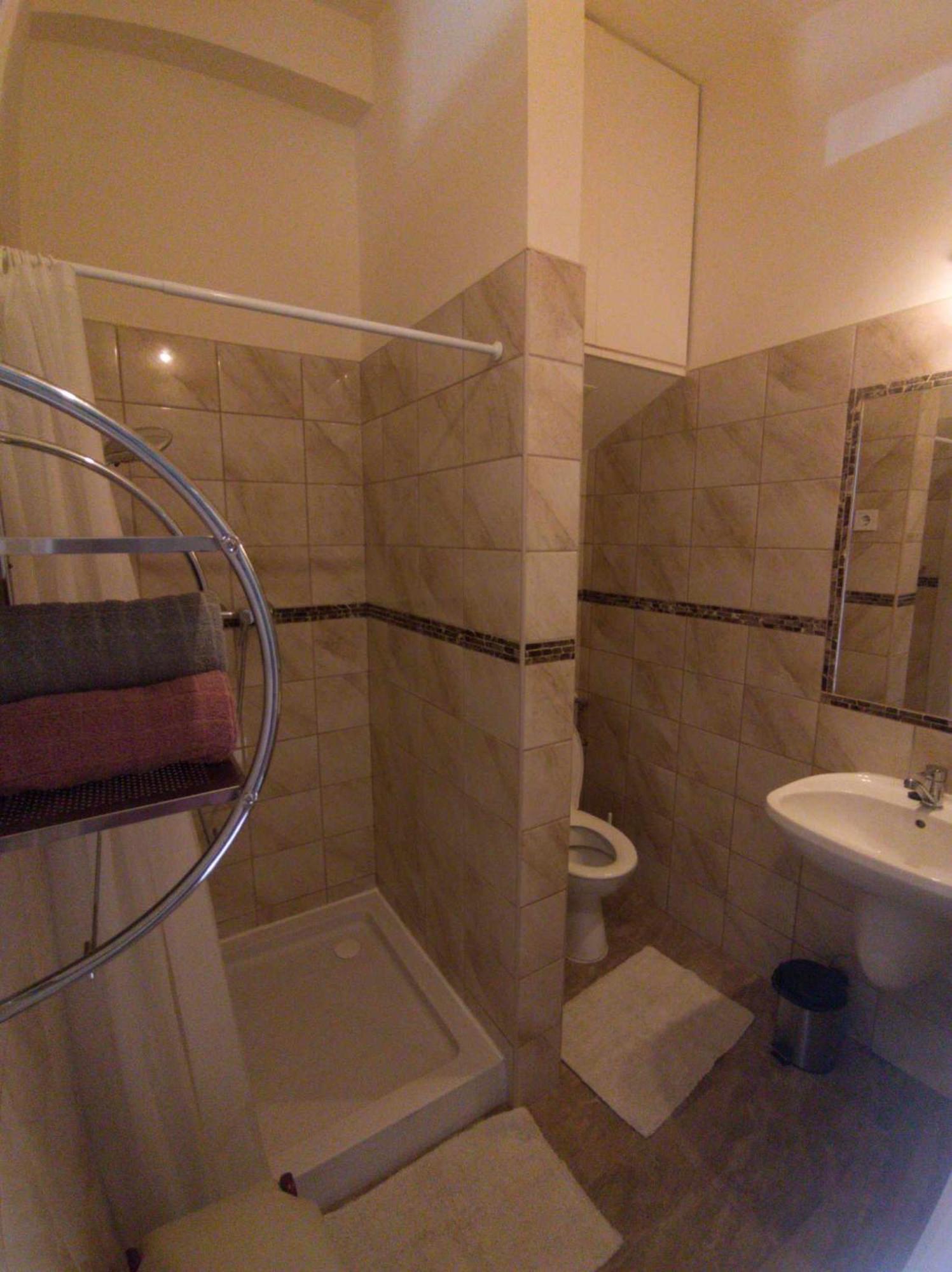 Cehmesterek Apartman 埃格尔 外观 照片