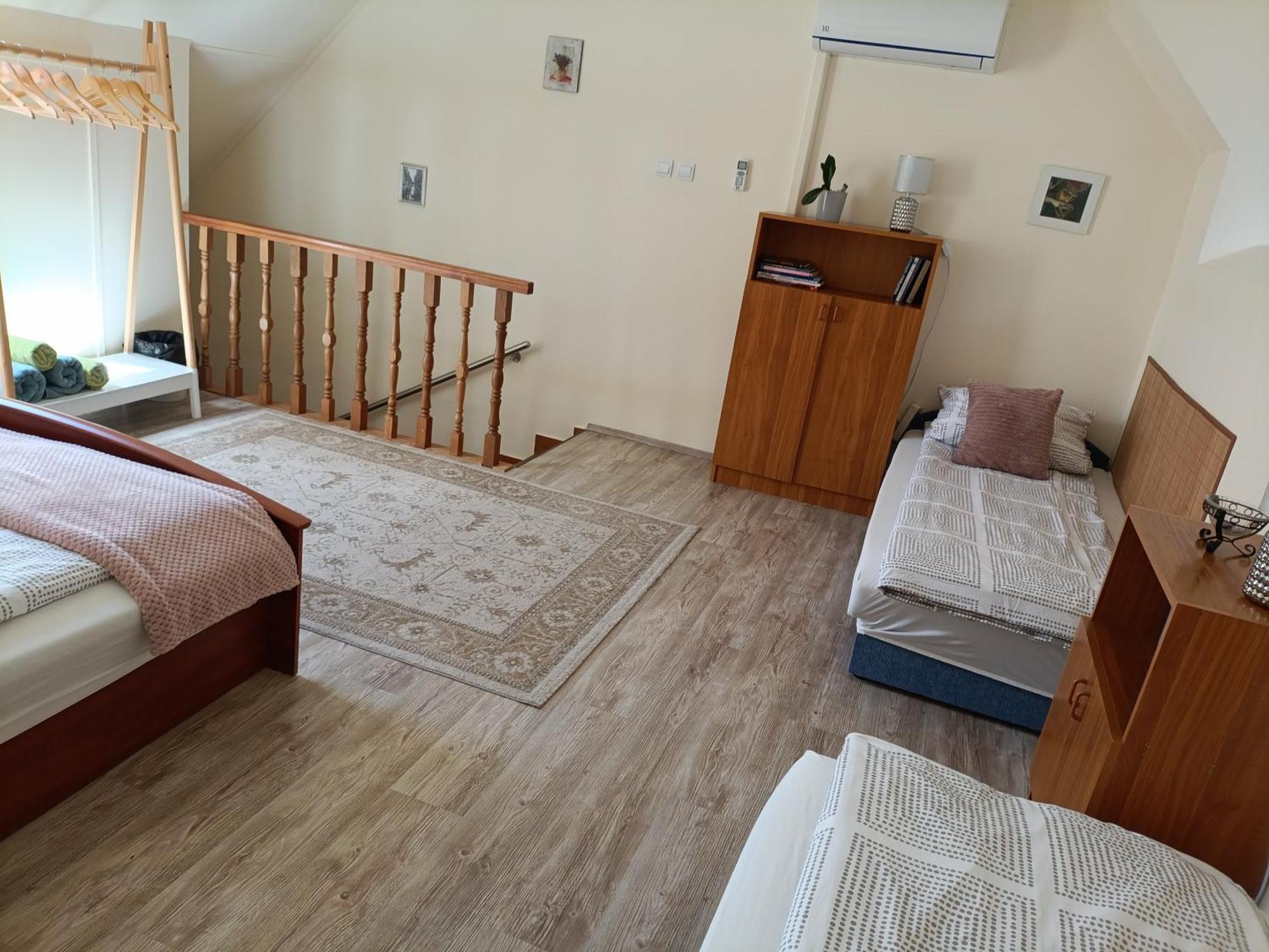 Cehmesterek Apartman 埃格尔 外观 照片