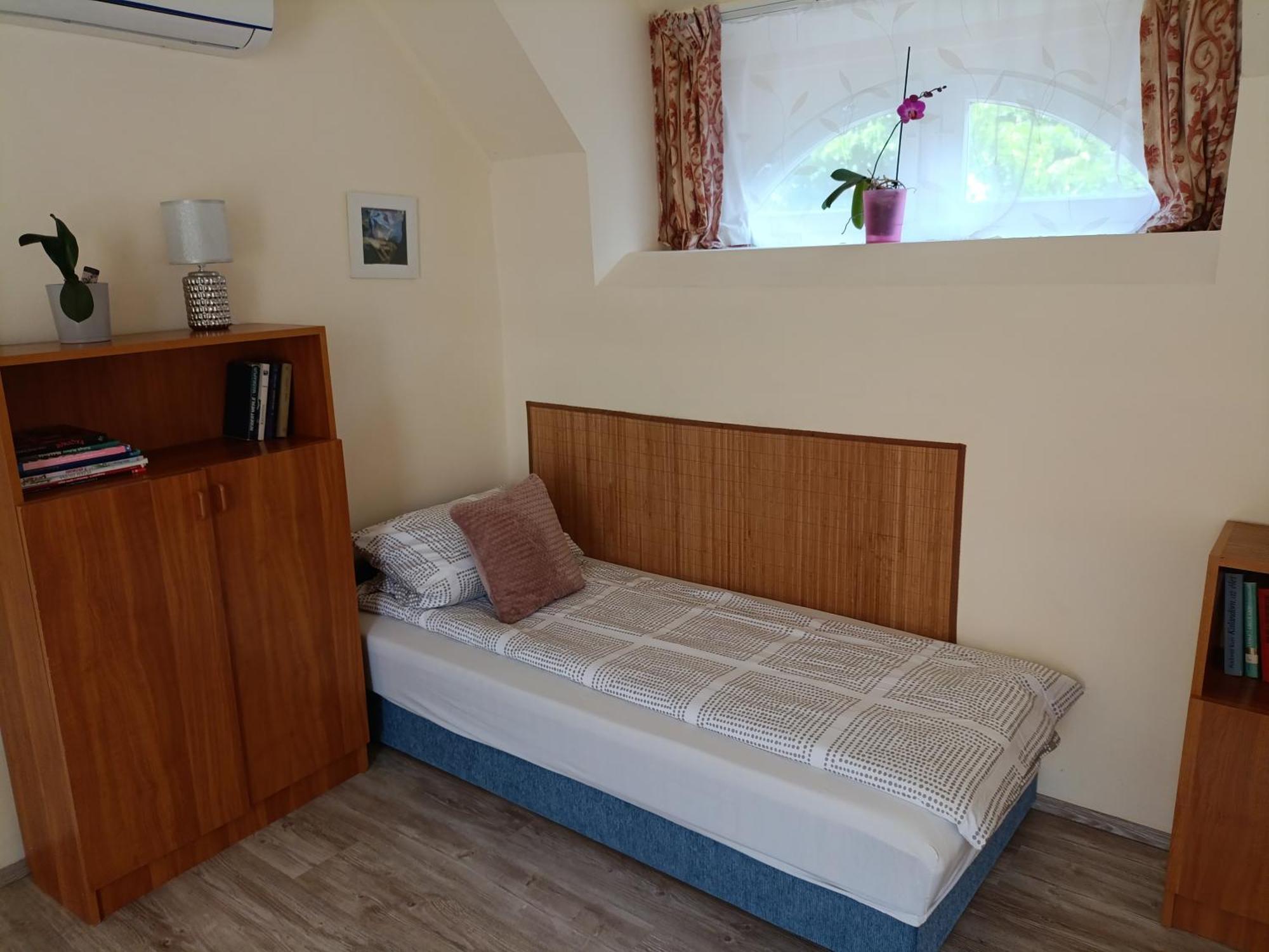 Cehmesterek Apartman 埃格尔 外观 照片